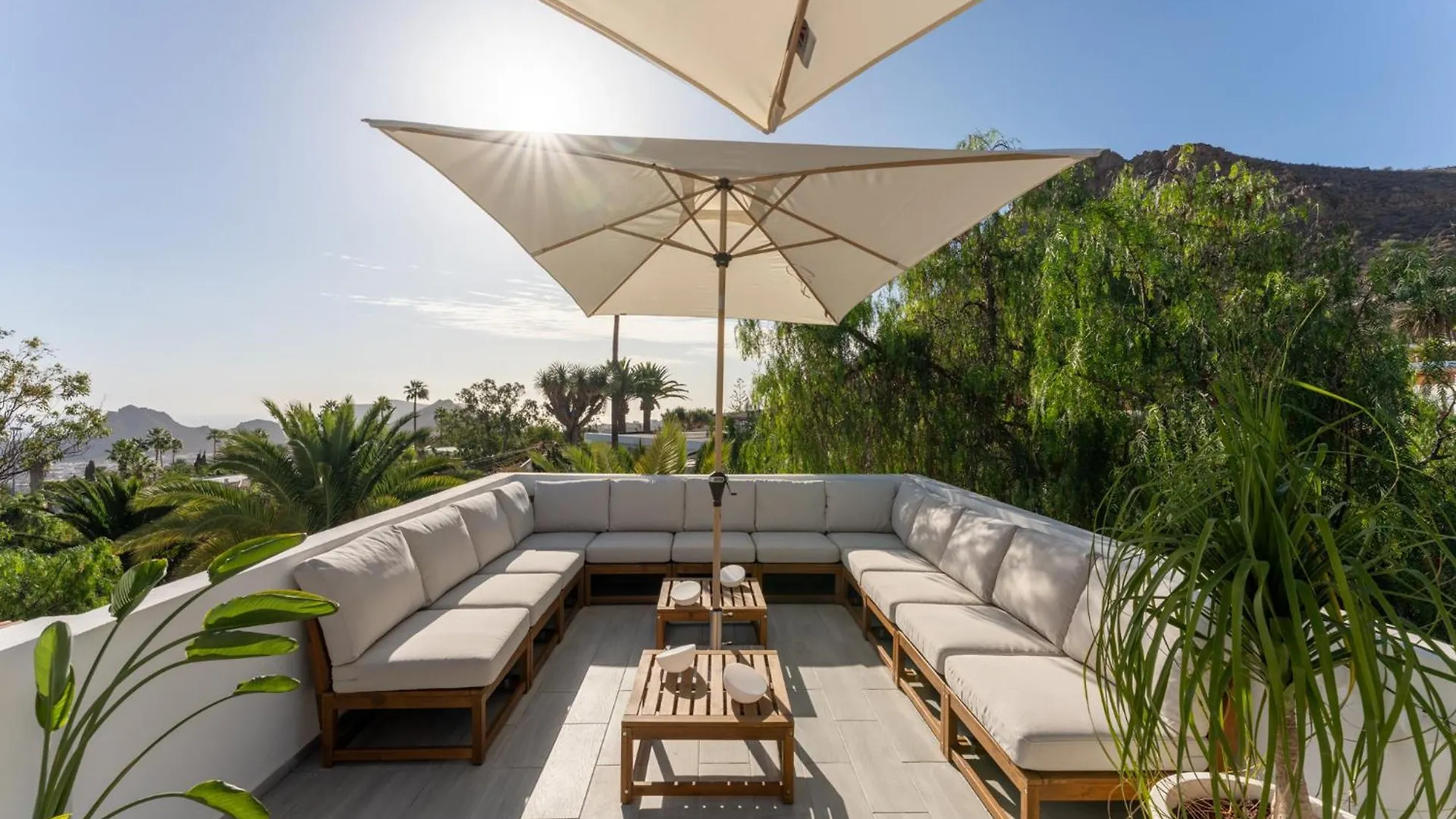 Gs Luxury Villa With Stunning Views And A Solarium In Arona